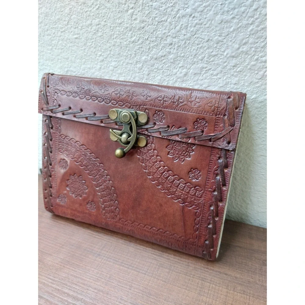 Embossed Leather Journal Handmade Paper Brass Clasp Brown Diary 6x8‎